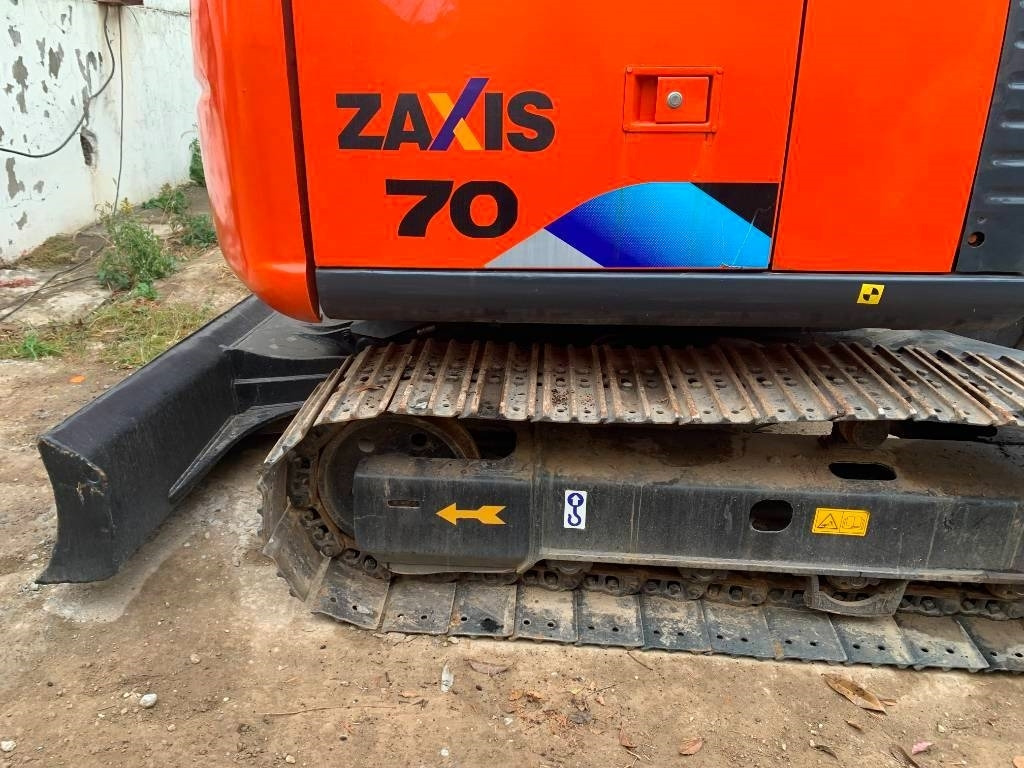 Hitachi Zaxis 70 - מחפר סורק: תמונה 2 Hitachi Zaxis 70 - מחפר סורק: תמונה 2