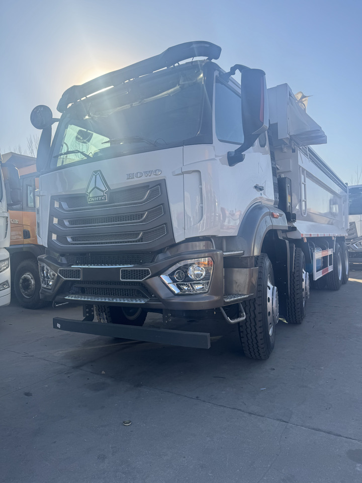 Howo 8x4 - מסיר פסולת: תמונה 1 Howo 8x4 - מסיר פסולת: תמונה 1