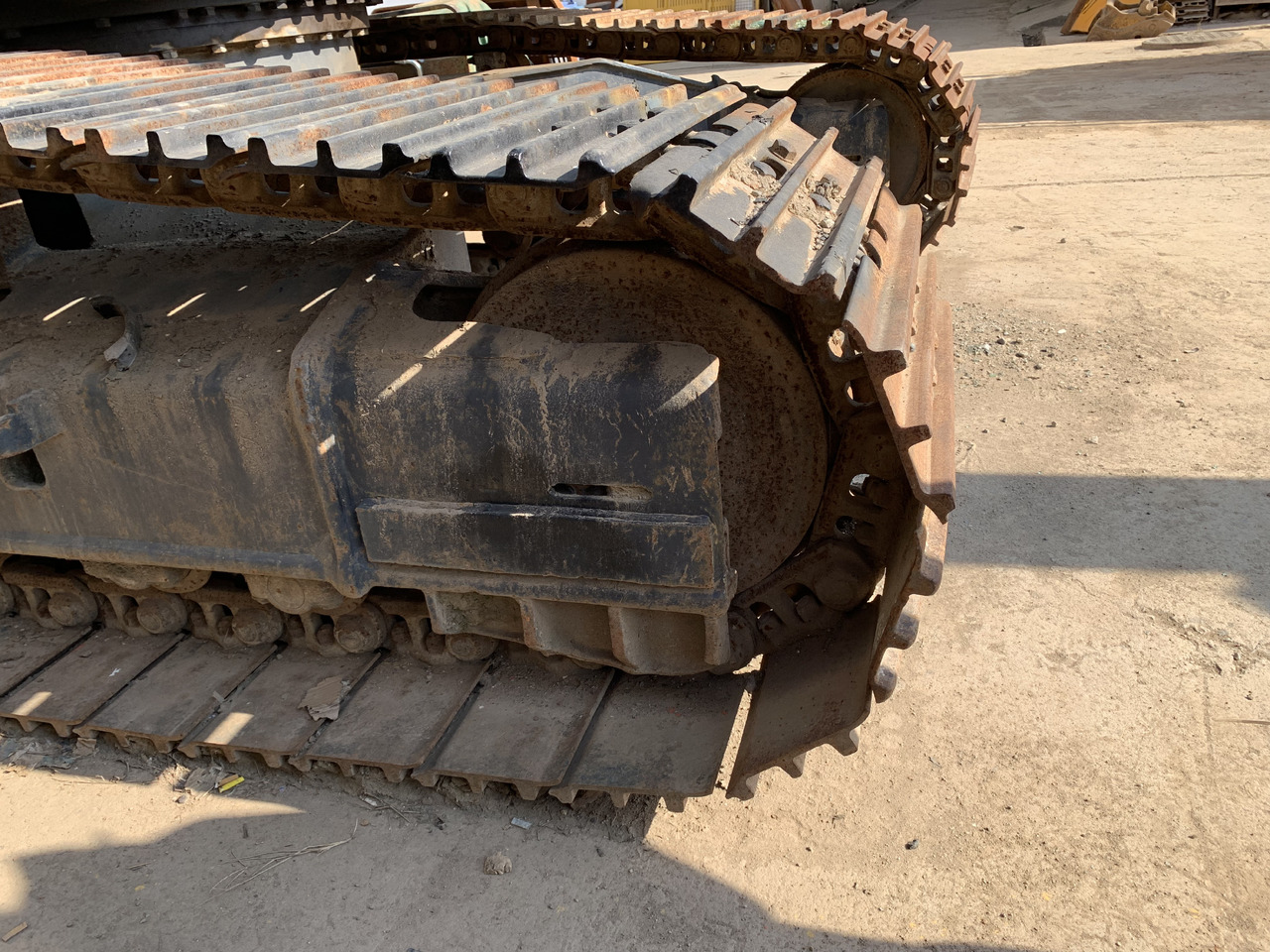 KOBELCO SK210LC-8 - מחפר סורק: תמונה 5 KOBELCO SK210LC-8 - מחפר סורק: תמונה 5