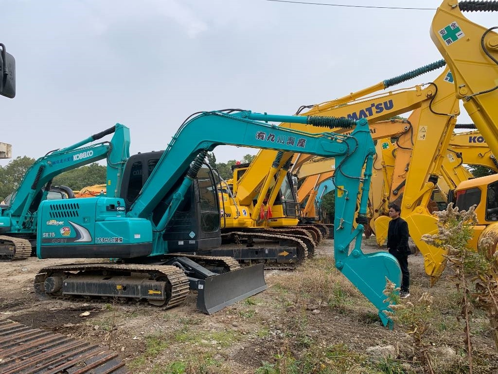 Kobelco SK 75-8 - מחפר סורק: תמונה 3 Kobelco SK 75-8 - מחפר סורק: תמונה 3