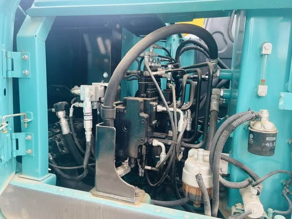 Kobelco SK75SR - מחפר: תמונה 2 Kobelco SK75SR - מחפר: תמונה 2