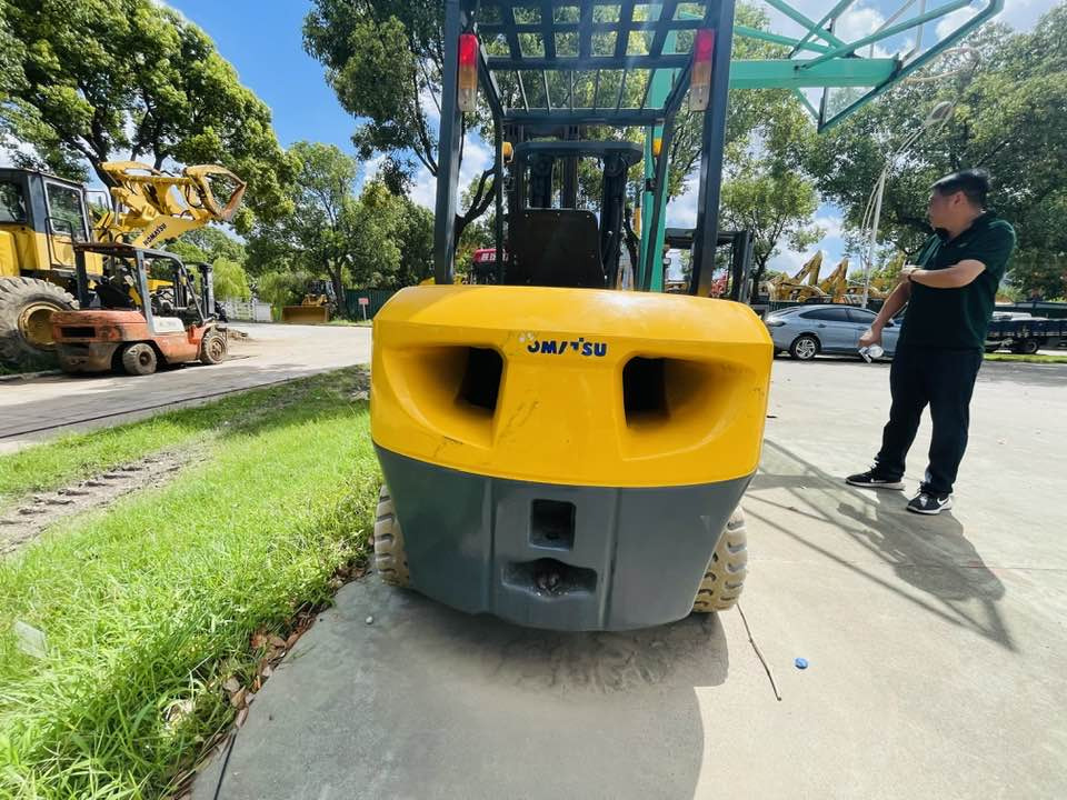 Komatsu 30 series - מלגזת LPG: תמונה 3 Komatsu 30 series - מלגזת LPG: תמונה 3