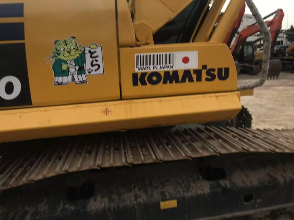 Komatsu PC 200-8 - מחפר סורק: תמונה 4 Komatsu PC 200-8 - מחפר סורק: תמונה 4