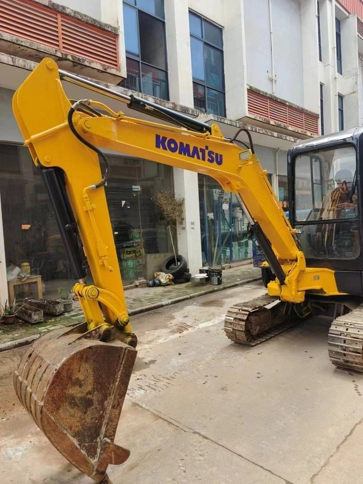 Komatsu PC 35 R-8 - מיני מחפר: תמונה 4 Komatsu PC 35 R-8 - מיני מחפר: תמונה 4