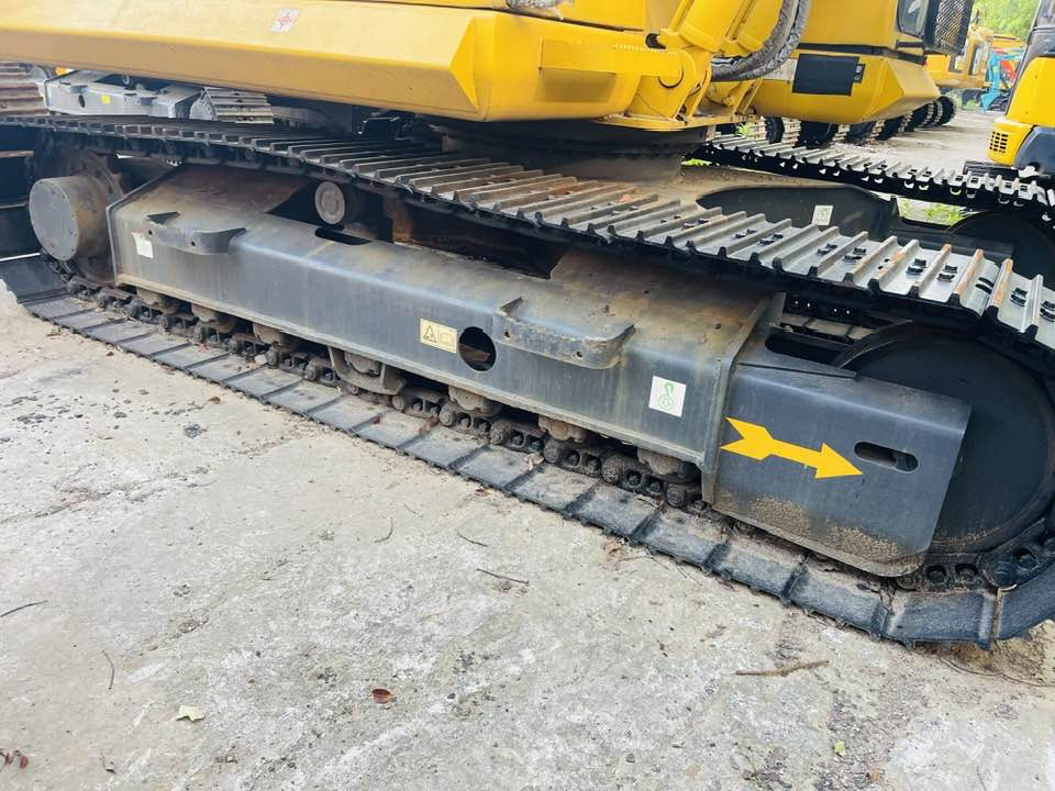 Komatsu PC130-8 - מיני מחפר: תמונה 3 Komatsu PC130-8 - מיני מחפר: תמונה 3