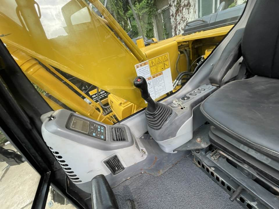 Komatsu PC130 - מחפר: תמונה 3 Komatsu PC130 - מחפר: תמונה 3