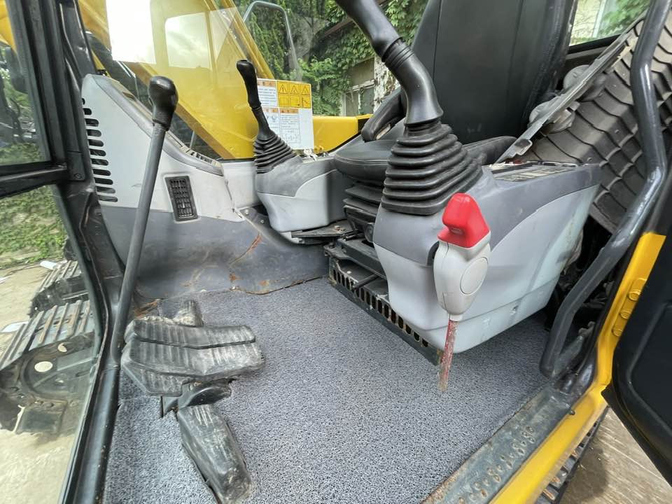 Komatsu PC130 - מיני מחפר: תמונה 3 Komatsu PC130 - מיני מחפר: תמונה 3
