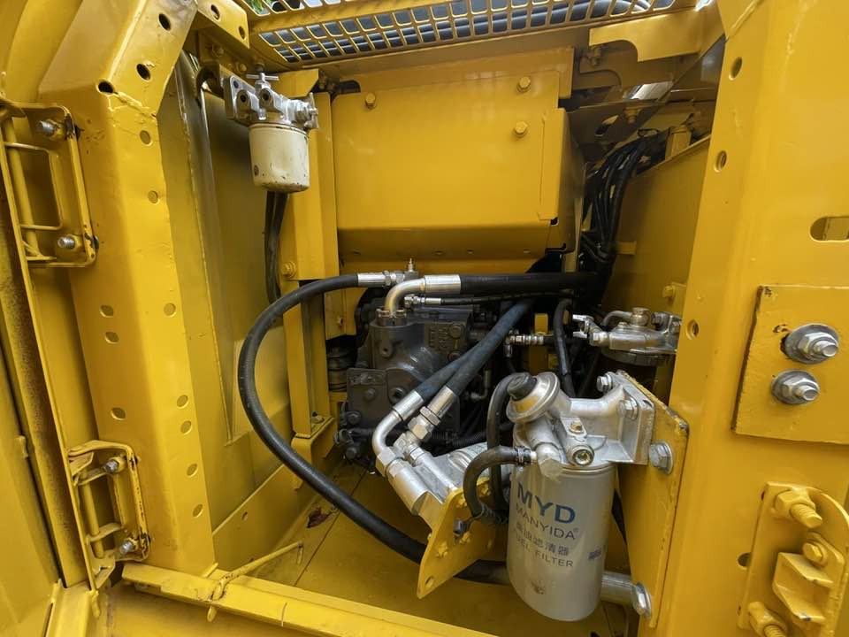 Komatsu PC130 - מיני מחפר: תמונה 4 Komatsu PC130 - מיני מחפר: תמונה 4