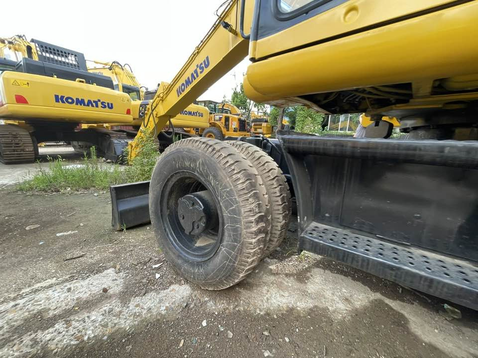 מחפר גלגלים Komatsu PC160LC: תמונה 14