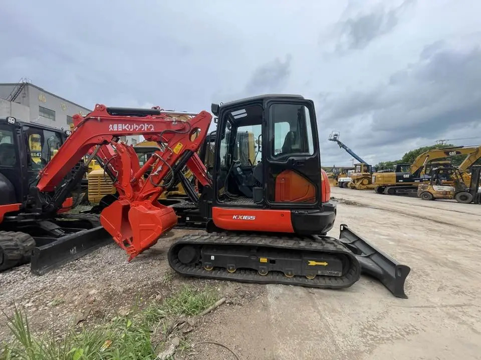 Kubota KX165-5 - מיני מחפר: תמונה 1 Kubota KX165-5 - מיני מחפר: תמונה 1