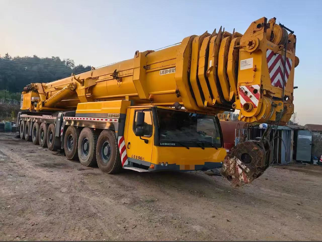 LIEBHERR LTM 1500-8.1 - עגורן לכל שטח: תמונה 4 LIEBHERR LTM 1500-8.1 - עגורן לכל שטח: תמונה 4