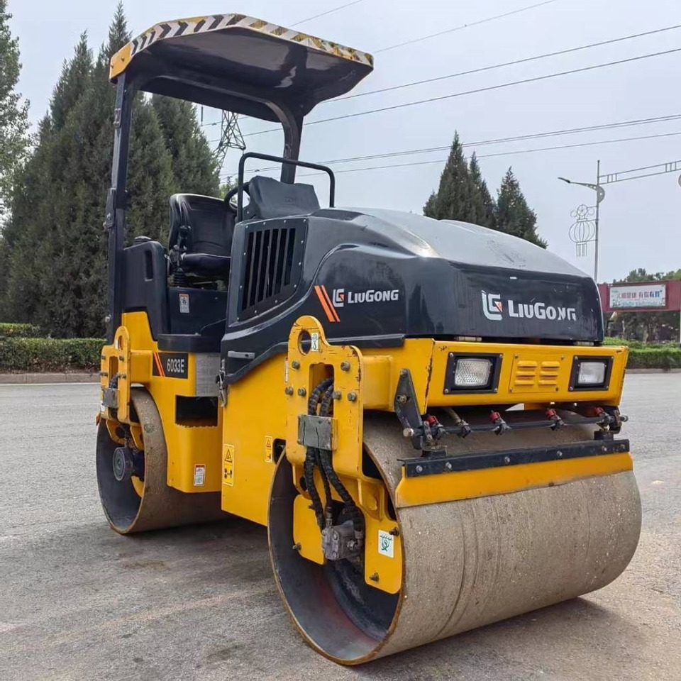 Liugong 6033E - רולר כביש: תמונה 1 Liugong 6033E - רולר כביש: תמונה 1