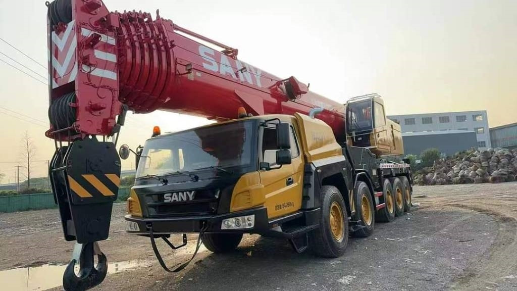 Sany STC 1000 S - עגורן לכל שטח: תמונה 3 Sany STC 1000 S - עגורן לכל שטח: תמונה 3