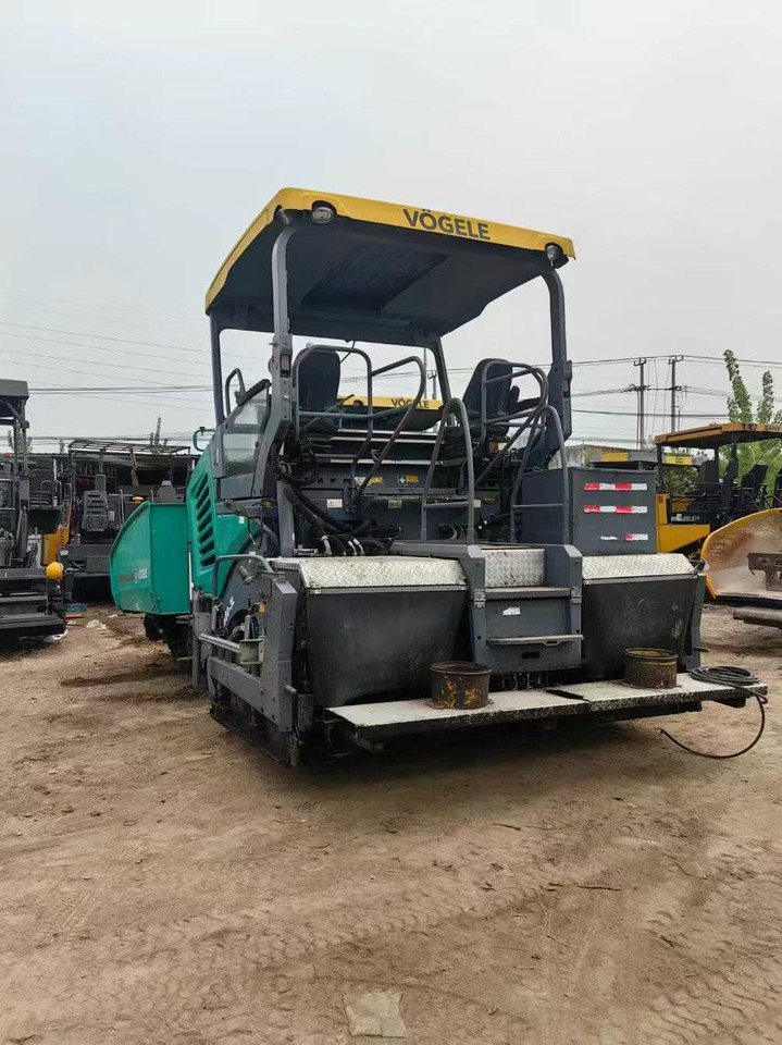 Vogele SUPER 1880-3L - מרצף אספלט: תמונה 3 Vogele SUPER 1880-3L - מרצף אספלט: תמונה 3