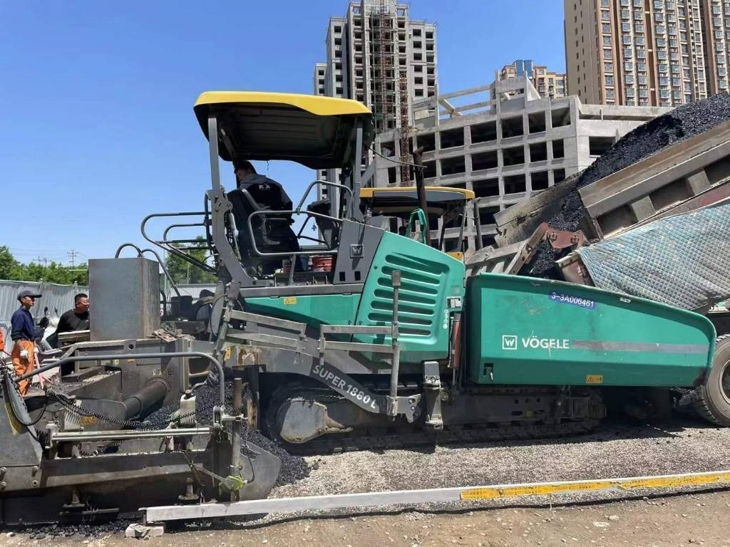 Vögele Super 1880L - מרצף אספלט: תמונה 1 Vögele Super 1880L - מרצף אספלט: תמונה 1