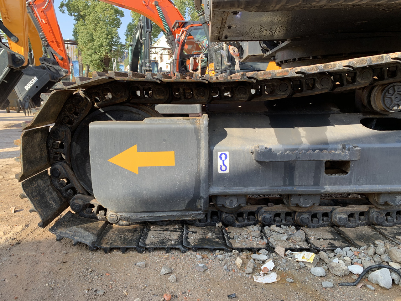 Volvo EC210D - מחפר גלגלים: תמונה 4 Volvo EC210D - מחפר גלגלים: תמונה 4