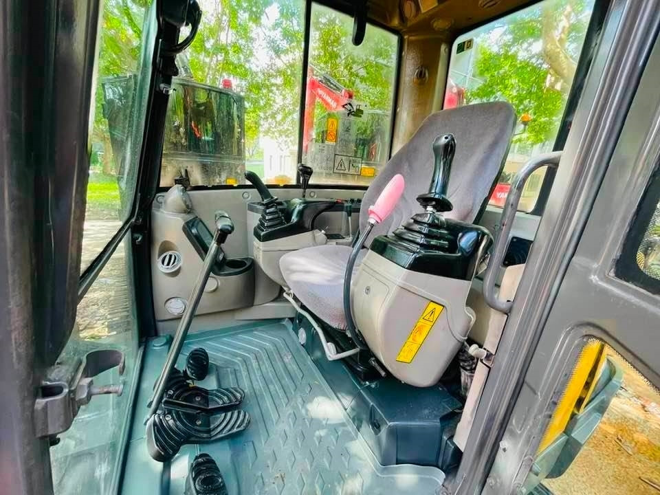 Volvo EX60 DL - מיני מחפר: תמונה 2 Volvo EX60 DL - מיני מחפר: תמונה 2