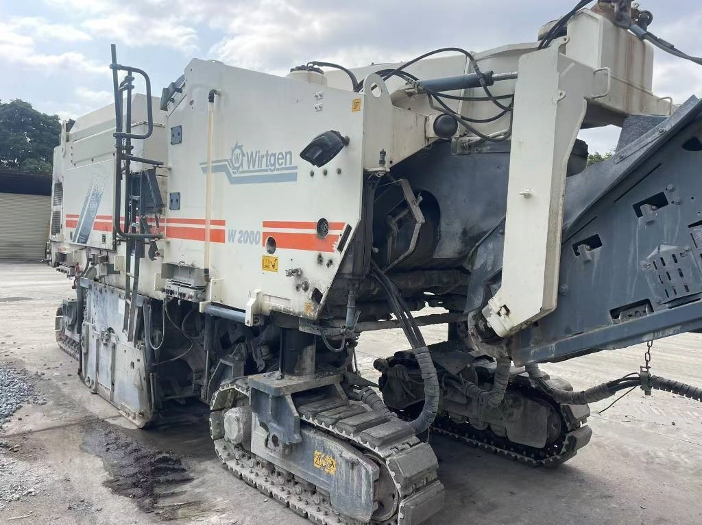 Wirtgen W2000 - מקצועה חשמלית קרה: תמונה 2 Wirtgen W2000 - מקצועה חשמלית קרה: תמונה 2