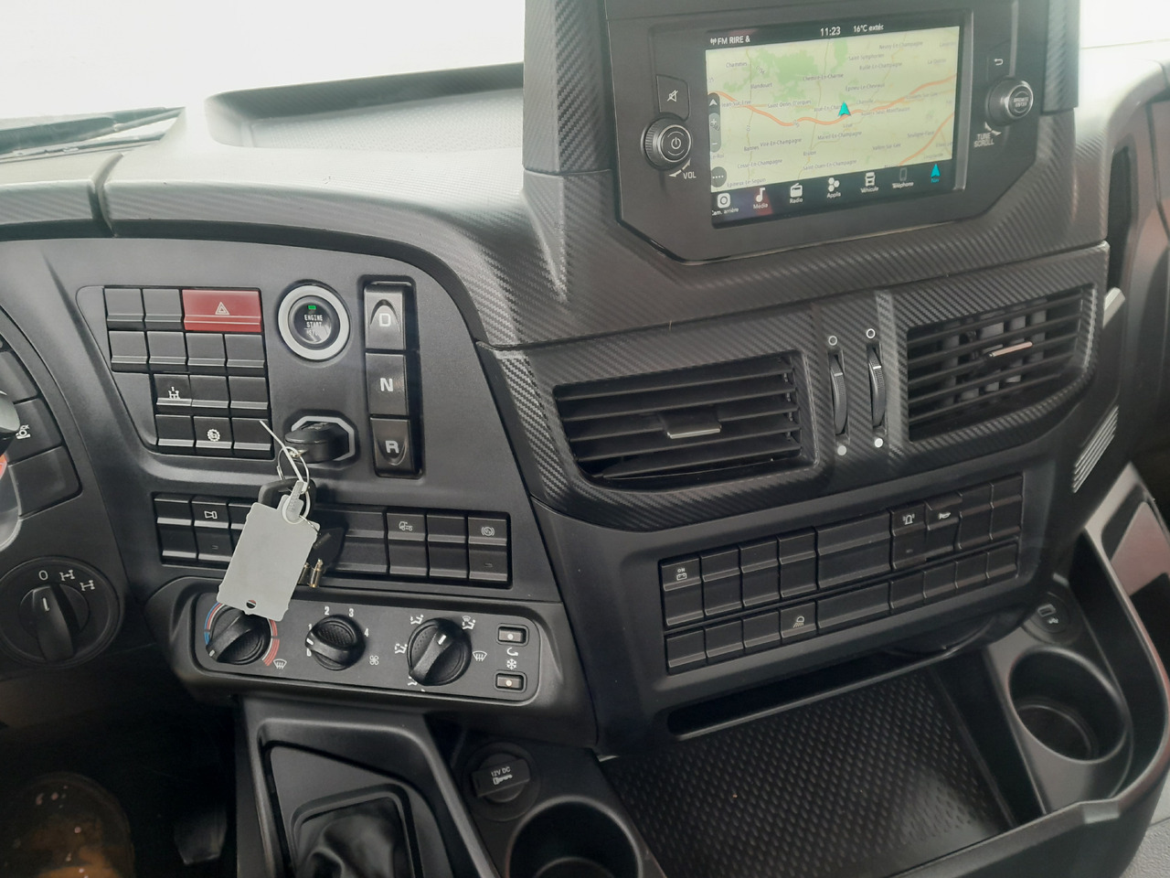 משאית הרמת וו IVECO: תמונה 10