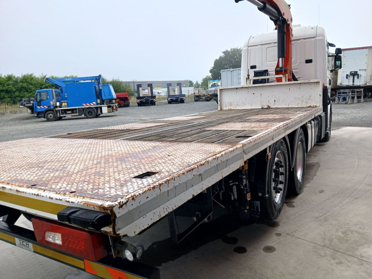 SCANIA 410 6x2 Standard platform Truck - משאית צד נופל/ שטוחה, משאית מנוף: תמונה 3 SCANIA 410 6x2 Standard platform Truck - משאית צד נופל/ שטוחה, משאית מנוף: תמונה 3