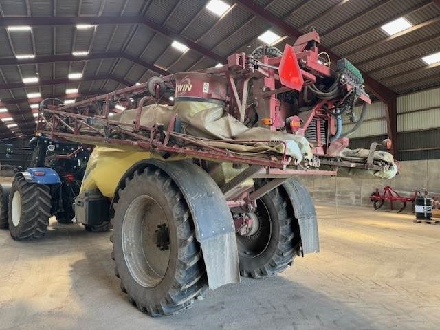 Hardi COMMANDER 7000I TWIN - מרסס נגרר: תמונה 3 Hardi COMMANDER 7000I TWIN - מרסס נגרר: תמונה 3