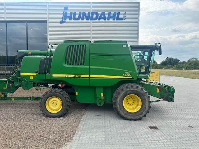 John Deere T660I - מקצרת קומבינה: תמונה 2 John Deere T660I - מקצרת קומבינה: תמונה 2