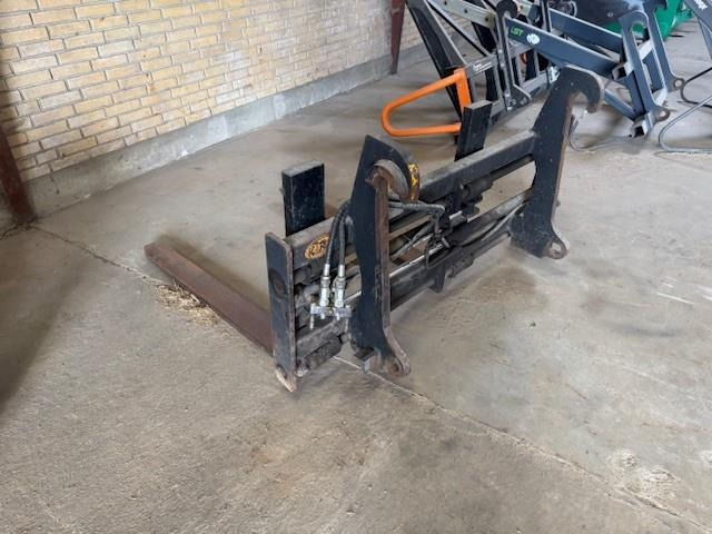 Kirk 2500KG HYDR. SAMLE/S - מזלגות עבור מכונת בנייה: תמונה 1 Kirk 2500KG HYDR. SAMLE/S - מזלגות עבור מכונת בנייה: תמונה 1