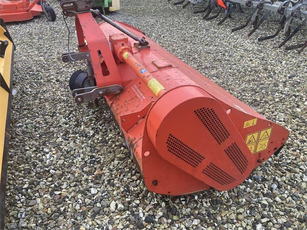 Kuhn BKE 250 BRAK PUDSER - מכסחת תבואה: תמונה 1 Kuhn BKE 250 BRAK PUDSER - מכסחת תבואה: תמונה 1