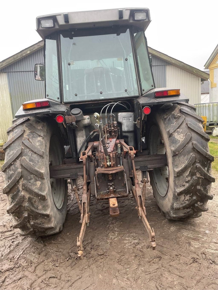 Massey Ferguson 3080 - טרקטור חקלאי: תמונה 2 Massey Ferguson 3080 - טרקטור חקלאי: תמונה 2