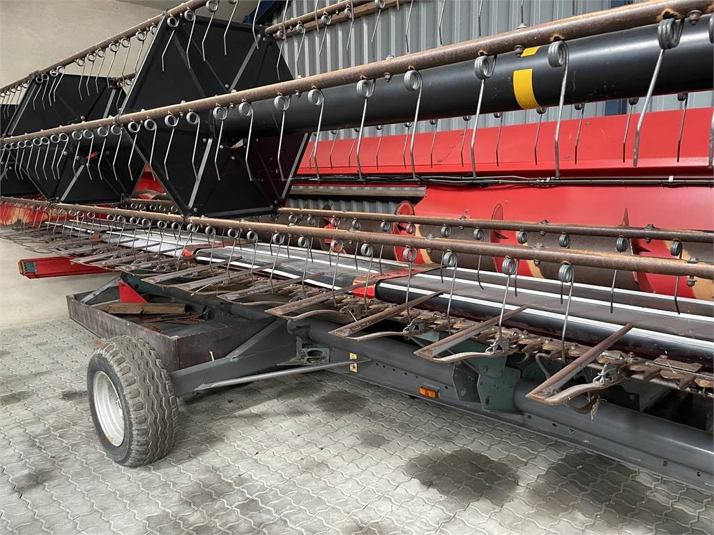 Massey Ferguson MF 30 MEJETÆRSKER - מקצרת קומבינה: תמונה 3 Massey Ferguson MF 30 MEJETÆRSKER - מקצרת קומבינה: תמונה 3