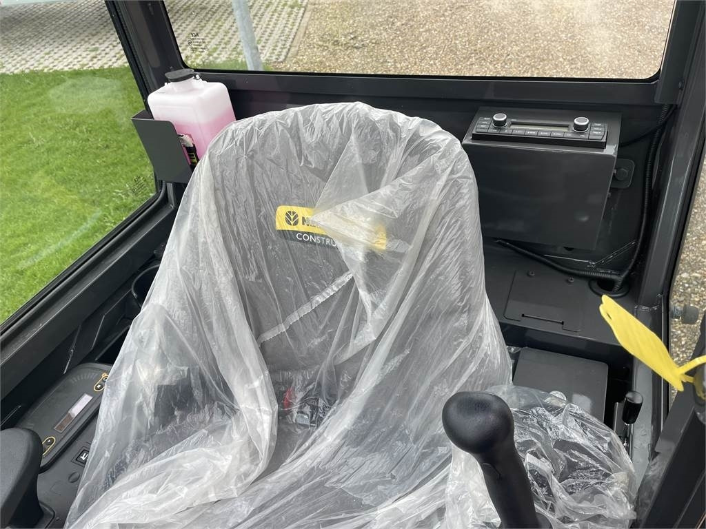 New Holland E19C AG - מיני מחפר: תמונה 5 New Holland E19C AG - מיני מחפר: תמונה 5