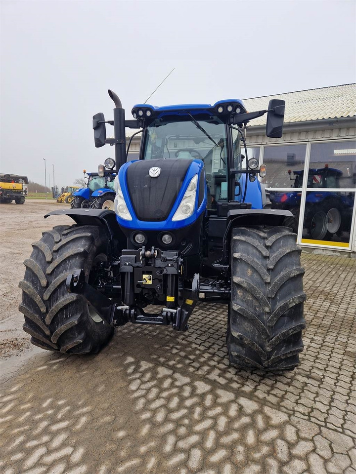 New Holland T7.270AC STAGE V - טרקטור חקלאי: תמונה 3 New Holland T7.270AC STAGE V - טרקטור חקלאי: תמונה 3