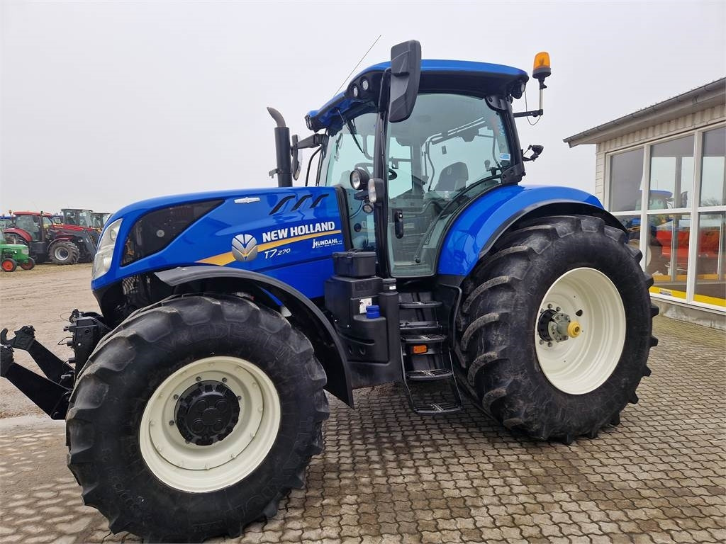 New Holland T7.270AC STAGE V - טרקטור חקלאי: תמונה 2 New Holland T7.270AC STAGE V - טרקטור חקלאי: תמונה 2