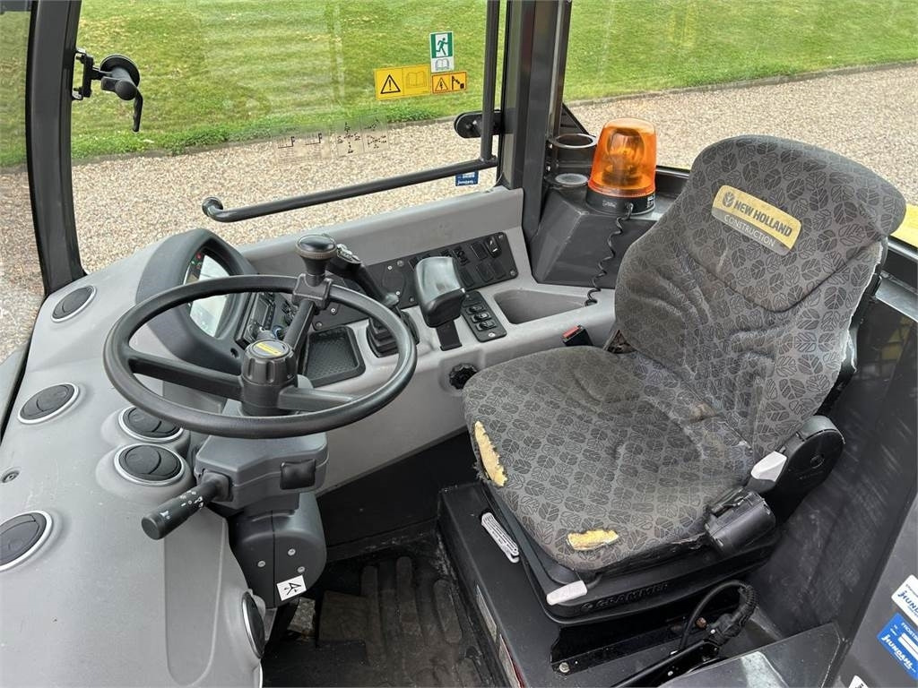 מעמיס גלגלים New Holland W80C ZB HS-AG: תמונה 10