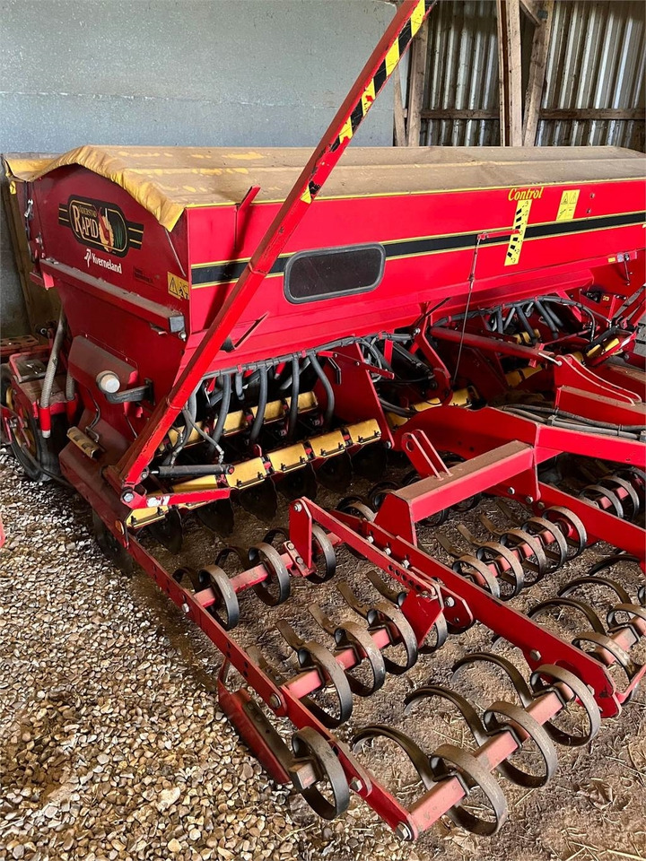 Vaderstad RAPID 400S - מקדחת זריעה משולבת: תמונה 3 Vaderstad RAPID 400S - מקדחת זריעה משולבת: תמונה 3