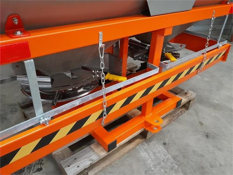 - - - 1000l - מפזר חול/ מלח עבור כלי רכב עירוני/ מיוחד: תמונה 3 - - - 1000l - מפזר חול/ מלח עבור כלי רכב עירוני/ מיוחד: תמונה 3