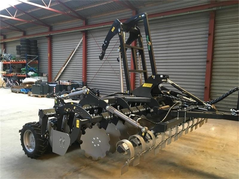 Agro-Tom 4 m. bugseret med slæbeplanke - משדדת דיסק: תמונה 1 Agro-Tom 4 m. bugseret med slæbeplanke - משדדת דיסק: תמונה 1