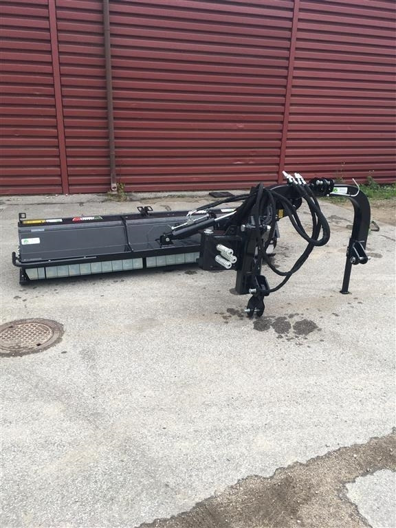 - - - Boxer 2.50 m. HD sideklipper - מכסחה: תמונה 1 - - - Boxer 2.50 m. HD sideklipper - מכסחה: תמונה 1