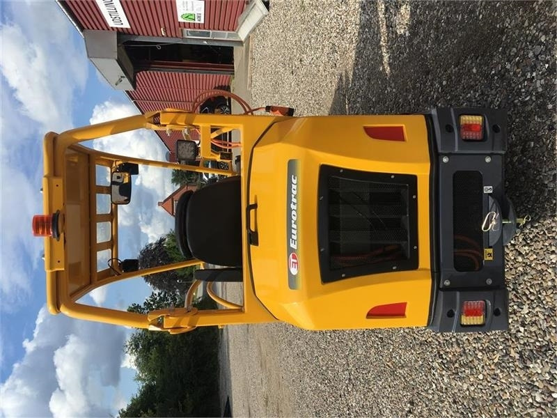 Eurotrac E11-El lang arm - מעמיס קומפקטי: תמונה 4 Eurotrac E11-El lang arm - מעמיס קומפקטי: תמונה 4