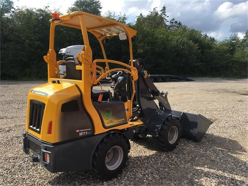 Eurotrac E11-El lang arm - מעמיס קומפקטי: תמונה 5 Eurotrac E11-El lang arm - מעמיס קומפקטי: תמונה 5