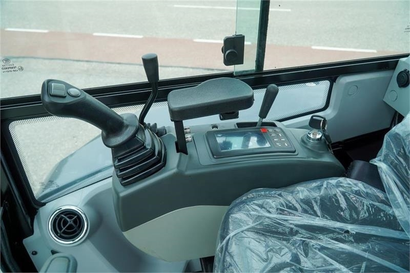 מיני מחפר Eurotrac HE26-SR: תמונה 11