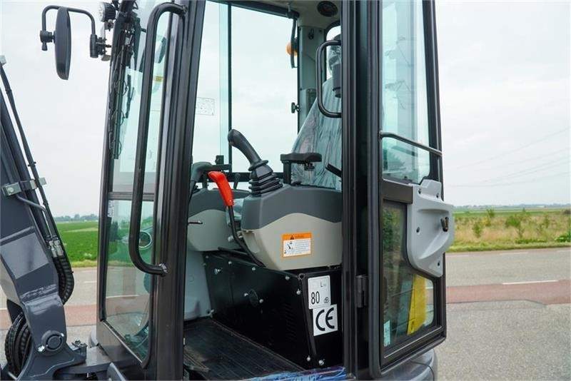 מיני מחפר Eurotrac HE26-SR: תמונה 10