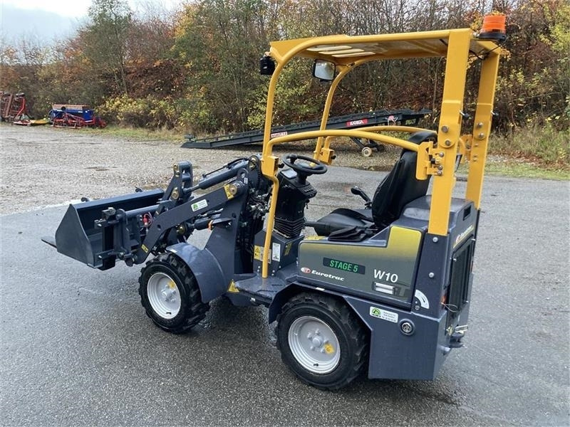 Eurotrac W10 STAGE 5 m. skovl og pallgafler - מעמיס קומפקטי: תמונה 2 Eurotrac W10 STAGE 5 m. skovl og pallgafler - מעמיס קומפקטי: תמונה 2