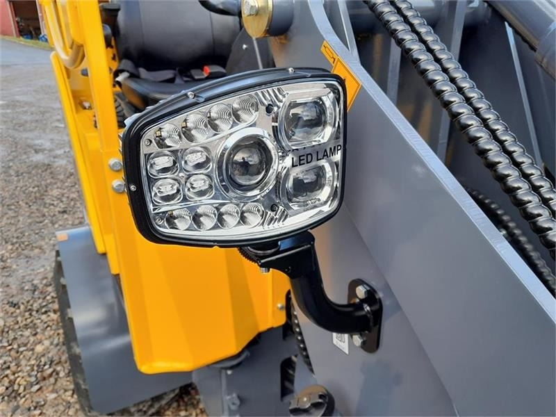 מעמיס קומפקטי Eurotrac W11: תמונה 7