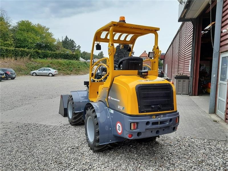 Eurotrac W12 F XL - מעמיס קומפקטי: תמונה 4 Eurotrac W12 F XL - מעמיס קומפקטי: תמונה 4