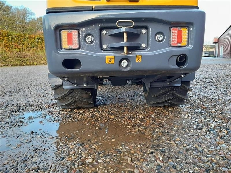 Eurotrac W12S m. mellem arm - מעמיס קומפקטי: תמונה 5 Eurotrac W12S m. mellem arm - מעמיס קומפקטי: תמונה 5