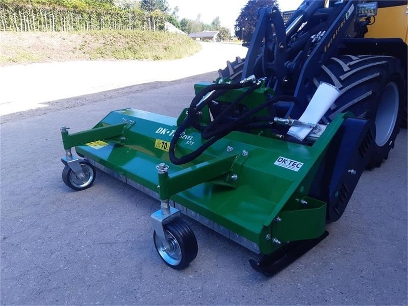 Eurotrac slagleklipper hydraulisk - מכסחת תבואה: תמונה 4 Eurotrac slagleklipper hydraulisk - מכסחת תבואה: תמונה 4