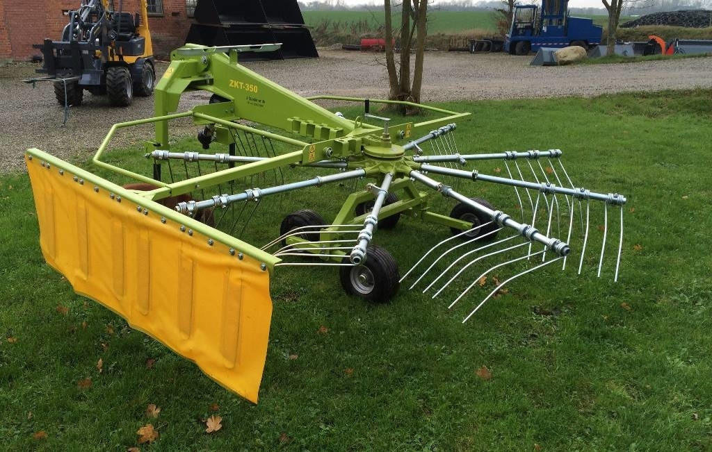 J-Maskiner 350 - גורף/ מגרפה: תמונה 3 J-Maskiner 350 - גורף/ מגרפה: תמונה 3