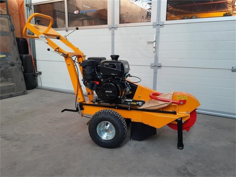 Laski F 360 SW/14 MED DREJESKAMMEL - מבקעת עצים: תמונה 1 Laski F 360 SW/14 MED DREJESKAMMEL - מבקעת עצים: תמונה 1