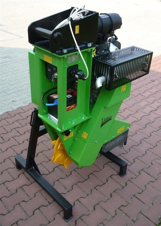 Laski fz-500 35 HK motor - מבקעת עצים: תמונה 1 Laski fz-500 35 HK motor - מבקעת עצים: תמונה 1